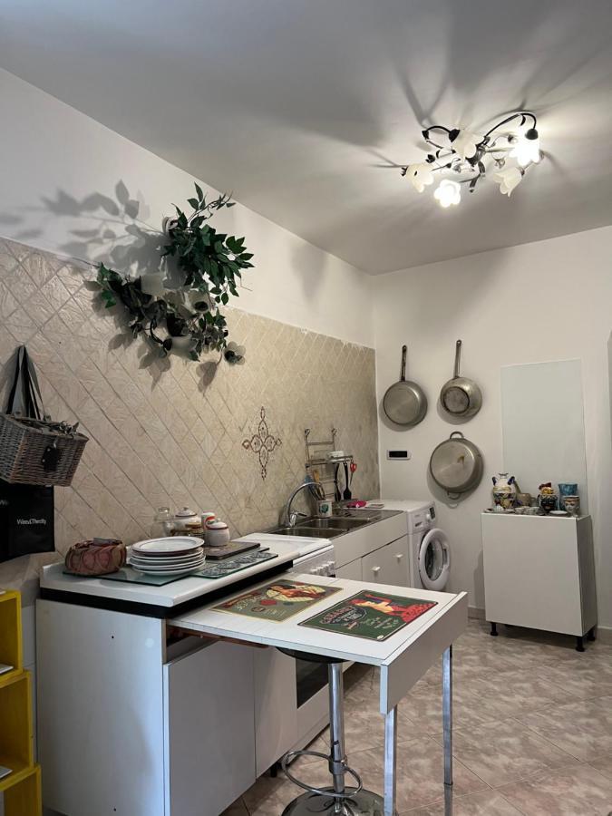 Apartamento Casa Kamalei, Tra Plebiscito E Lungomare Nápoles Exterior foto